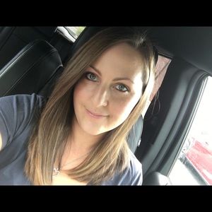 Meet your Posher, Eliza